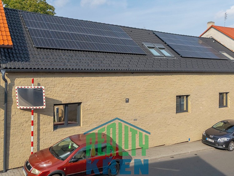 Haus zum Kauf, 345 m² (1 von 60)