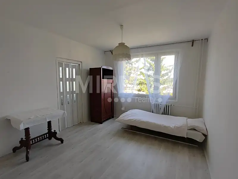 Pronájem bytu 2+1 54 m², Holice – náhled fotky 3