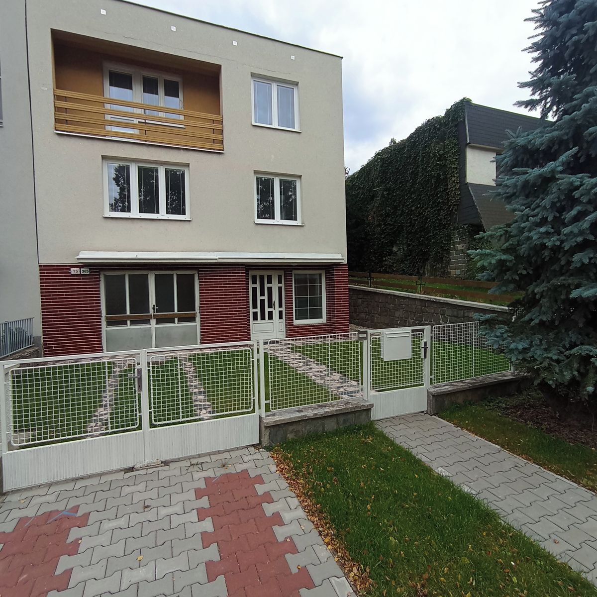 Pronájem rodinného domu 150 m², pozemek 466 m², Vyškov – fotka 1 z 3