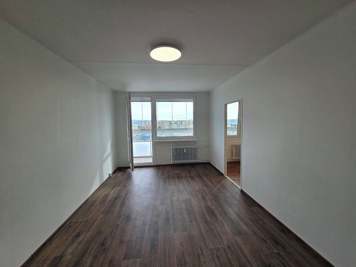 Pronájem bytu 1+1 35 m² – fotografie 4