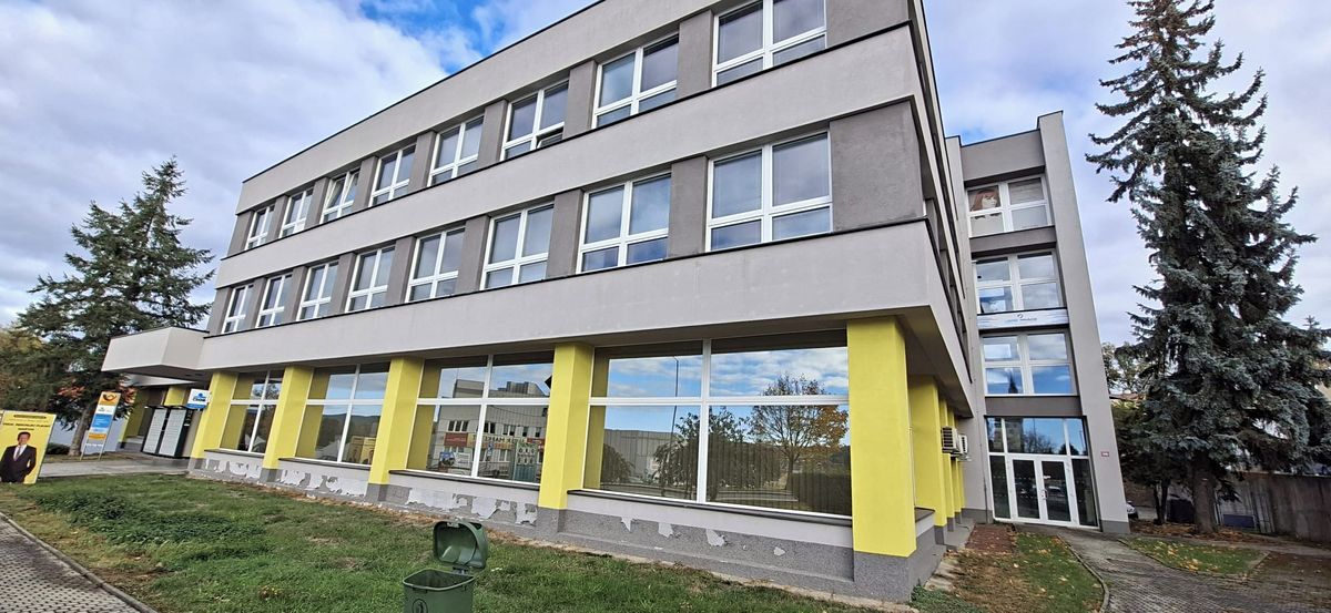 Pronájem kanceláře 13 m², Tachov – fotka 1 z 3