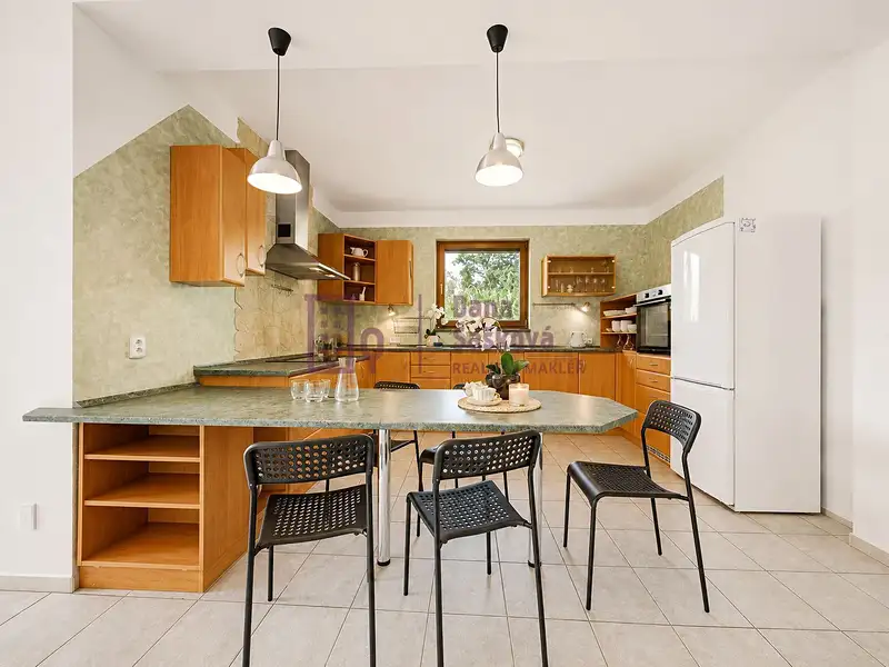 Prodej rodinného domu 210 m², pozemek 2641 m², Rodvínov – náhled fotky 2