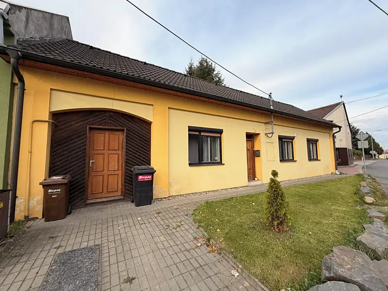 Prodej rodinného domu 140 m², pozemek 196 m², Kroměříž – náhled fotky 1