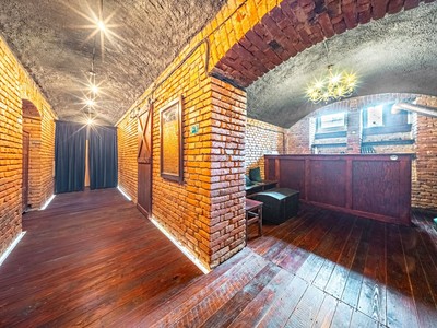 Комерційне приміщення на продаж, 95 м² (3 з 15)
