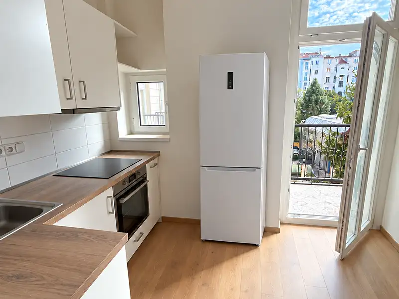 Pronájem bytu 2+kk 43 m², Praha – náhled fotky 2