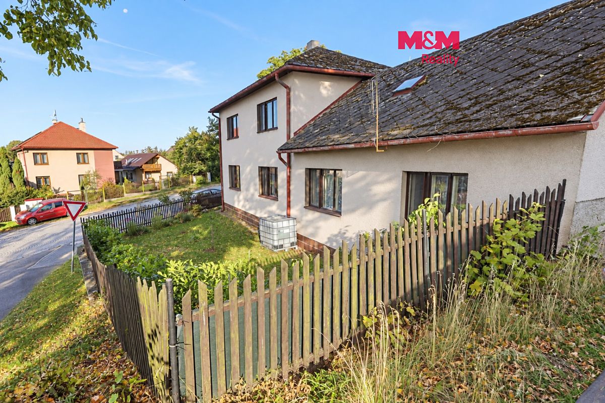 Prodej rodinného domu 100 m², pozemek 530 m², Skuhrov – fotka 1 z 3
