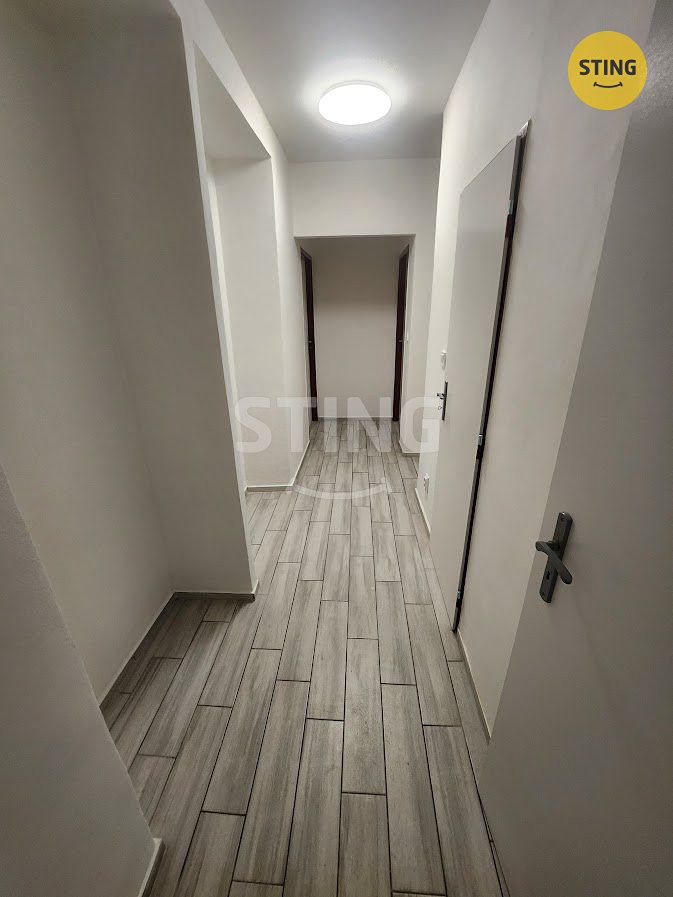 Pronájem bytu 2+1 52 m² – fotografie 4