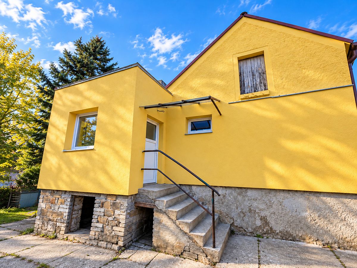 Pronájem rodinného domu 68 m², pozemek 1300 m², Jinočany – fotka 1 z 3