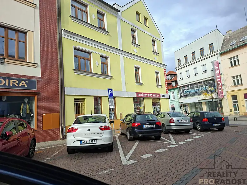 Pronájem bytu 2+1 77 m², Kladno – náhled fotky 1