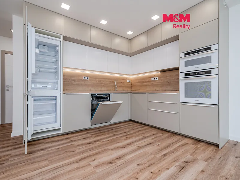 Prodej bytu 4+kk, 78 m², Ostrava, ul. Alžírská