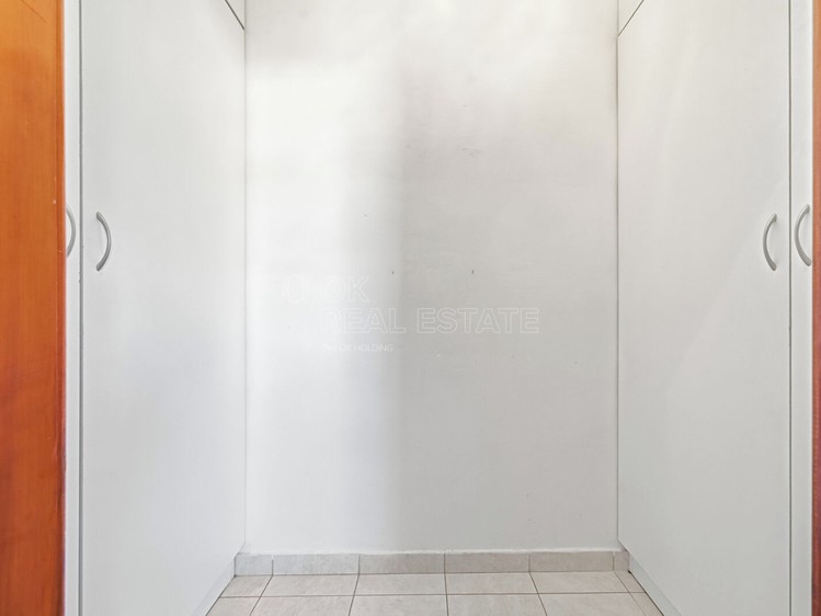 Prodej komerčního prostoru, 630 m² (69 z 83)