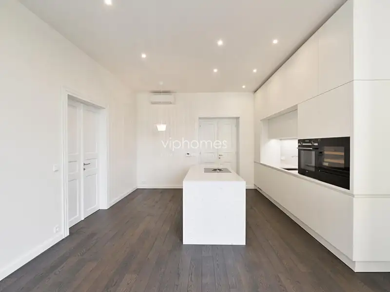 Pronájem bytu 4+kk 137 m², Praha – náhled fotky 3