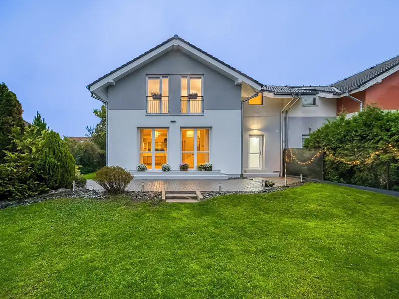 Prodej rodinného domu 145 m², pozemek 427 m², Bašť – náhled fotky 3