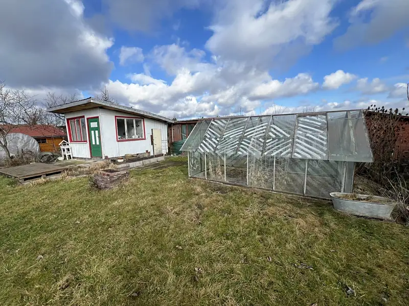 Pronájem zahrady 302 m², Pardubice – náhled fotky 1
