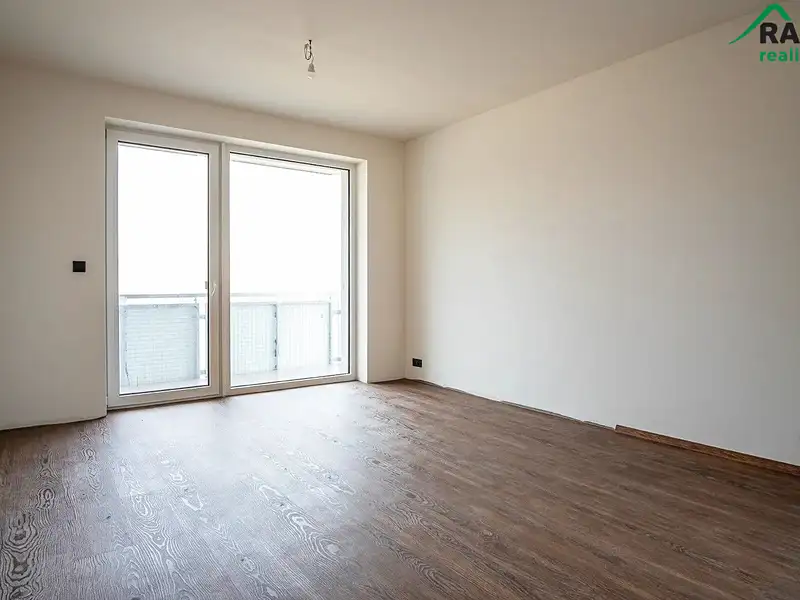 Prodej bytu 4+kk 80 m², Tachov – náhled fotky 2
