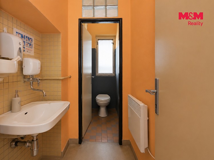 Комерційне приміщення в оренду, 111 м² (8 з 14)