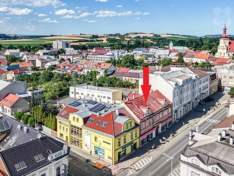 Prodej rodinného domu 810 m², pozemek 1349 m², Holešov – náhled fotky 1