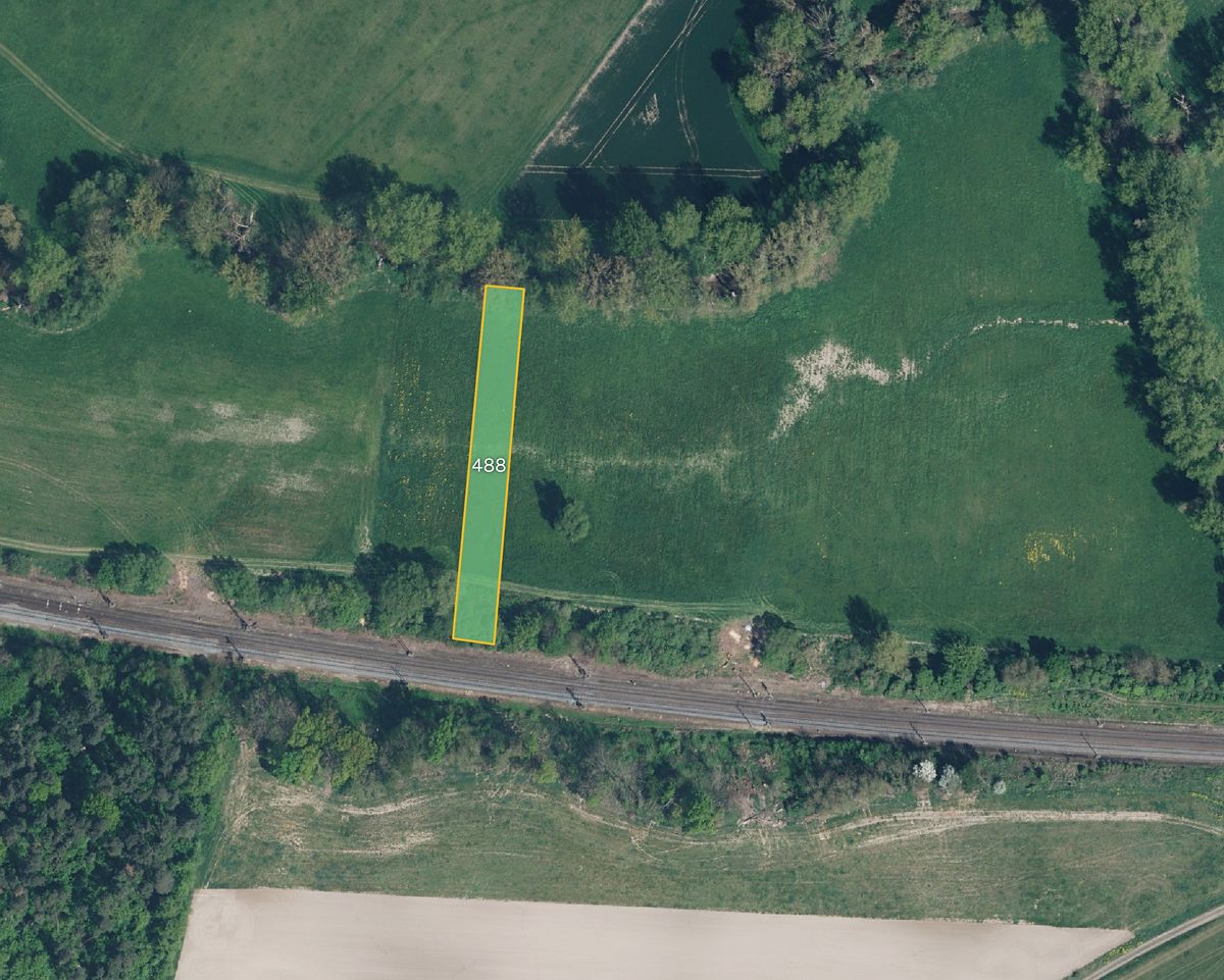 Prodej pole 16340 m², Ostrov – fotka 1 z 3