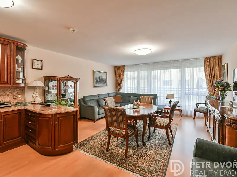 Prodej bytu 4+kk 100 m², Praha – náhled fotky 3