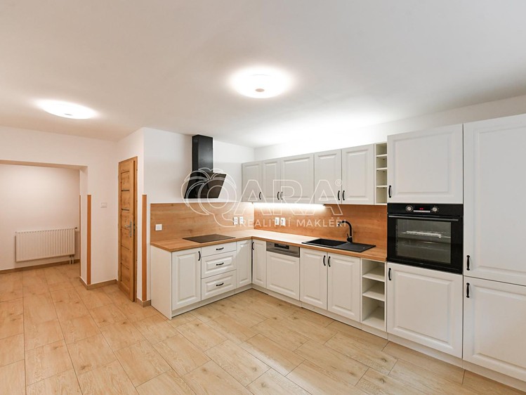 Pronájem domu, 92 m² (5 z 27)