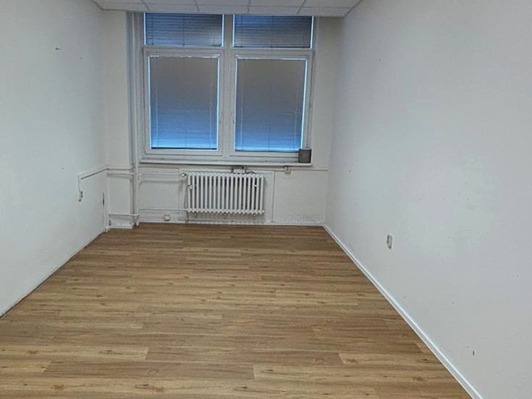 Комерційне приміщення в оренду, 18 м² (5 з 6)