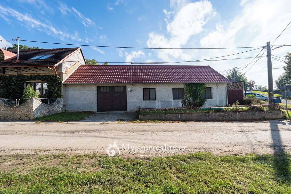 Prodej rodinného domu 120 m², pozemek 306 m², Boleradice – fotka 1 z 3