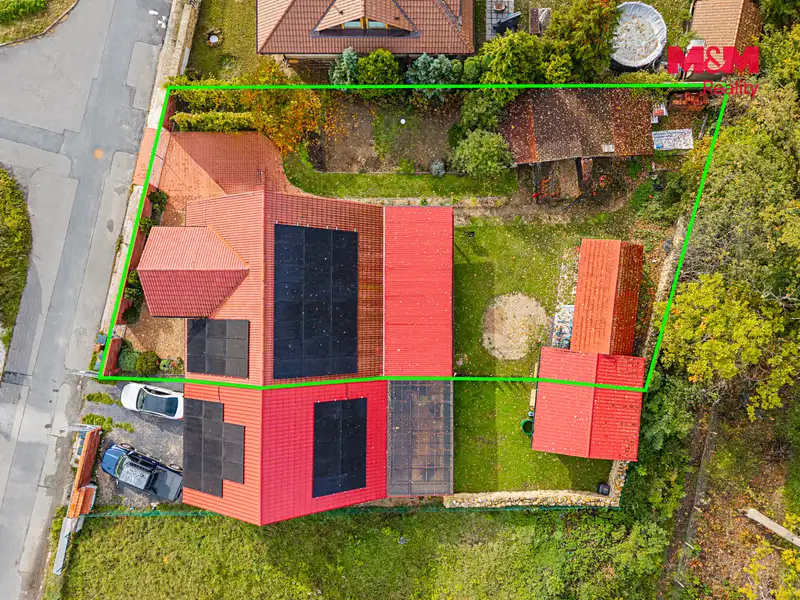 Prodej rodinného domu 232 m², pozemek 670 m², Úvaly – náhled fotky 2