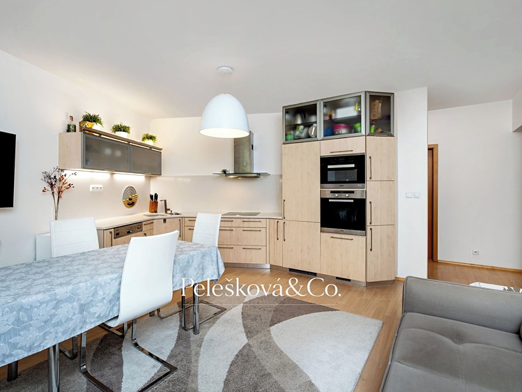 Wohnung 3+kk zum Kauf, 74 m² (2 von 23)