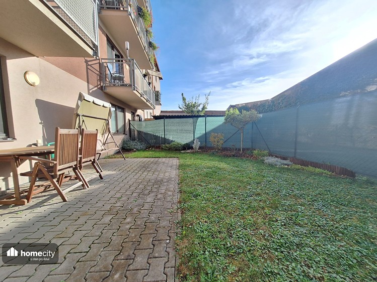 Pronájem bytu 2+kk, 55 m² (8 z 9)