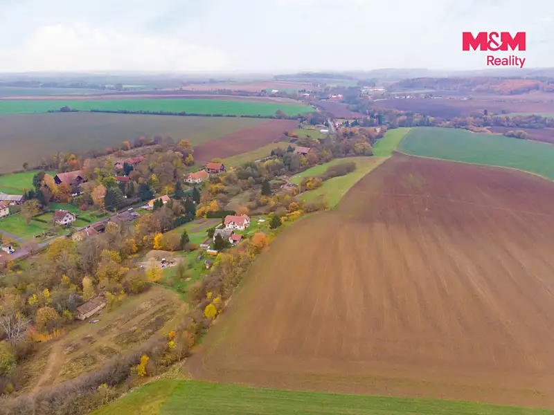 Prodej louky 514 m², Chyjice – náhled fotky 2
