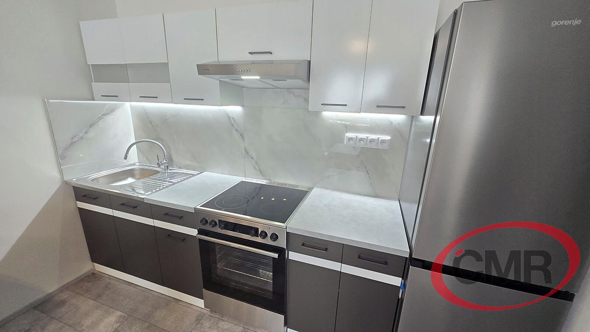 Pronájem bytu 2+kk 42 m², Praha – fotka 1 z 3