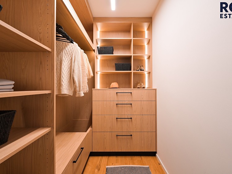 Prodej bytu 3+kk, 76 m² (23 z 46)