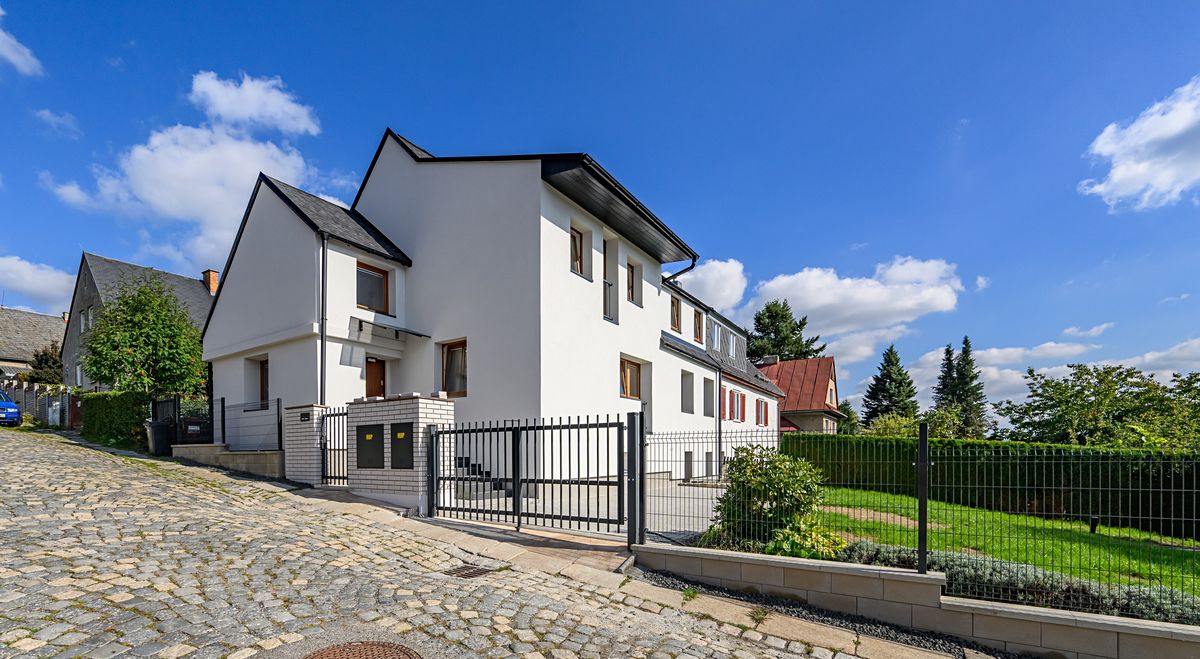 Pronájem bytu 4+1 77 m²