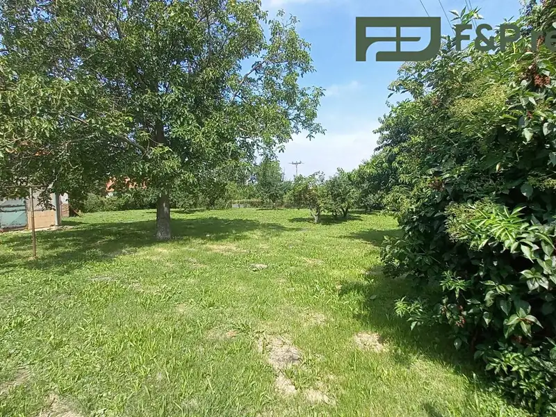 Prodej stavebního pozemku 902 m², Maleč – náhled fotky 1