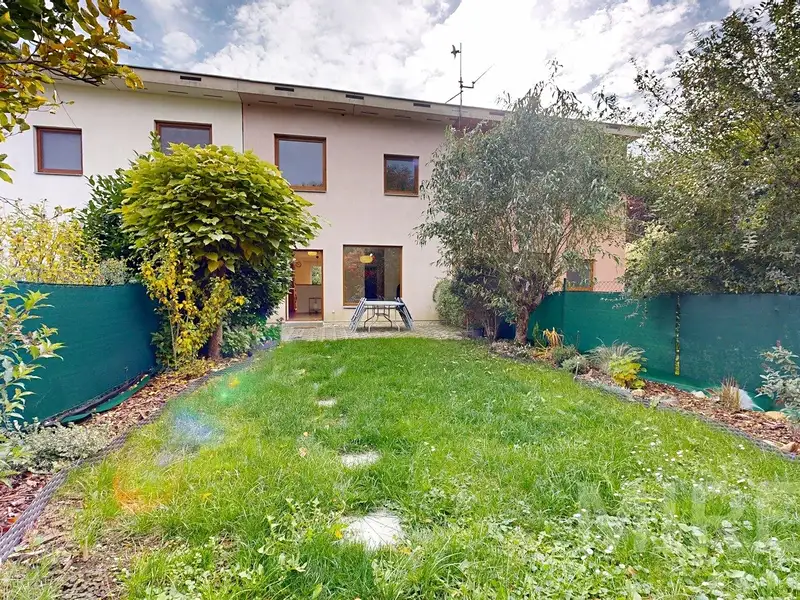 Pronájem rodinného domu 95 m², pozemek 196 m², Zlončice – náhled fotky 2