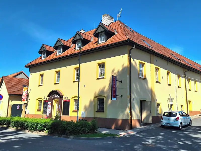 Pronájem bytu 1+kk 30 m², Hostivice – náhled fotky 2