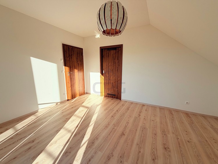 Prodej domu, 158 m² (57 z 100)