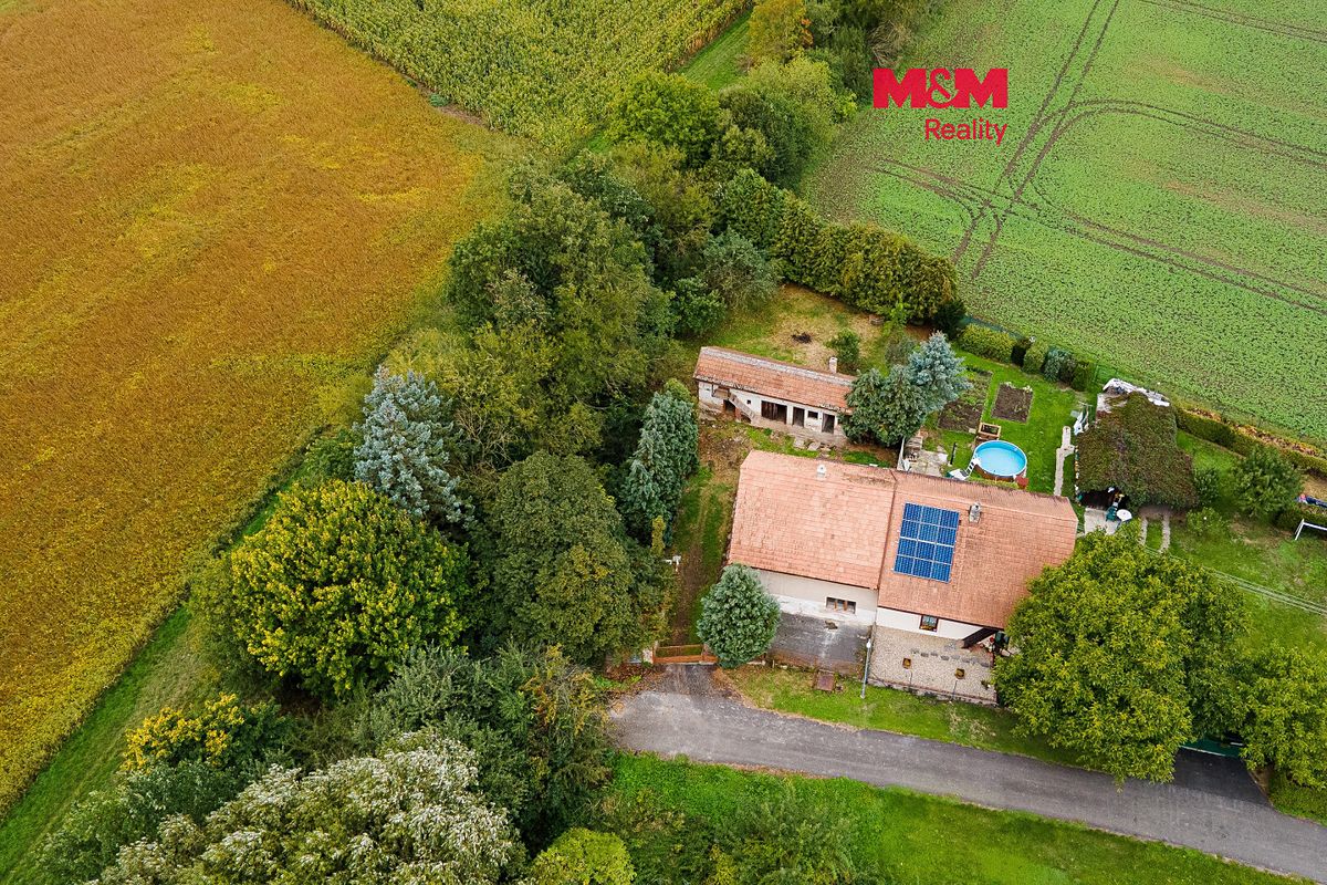 Prodej rodinného domu 75 m², pozemek 787 m², Brloh – fotka 1 z 3