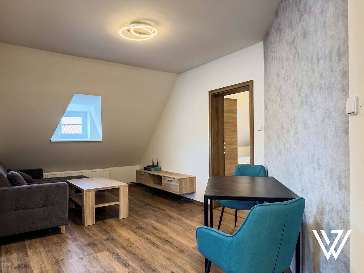 Pronájem bytu 2+kk 35 m², Kadaň – fotka 1 z 3