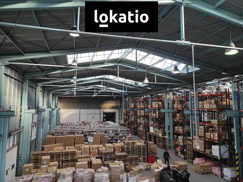 Pronájem skladového prostoru 3500 m², Hradec Králové – náhled fotky 3
