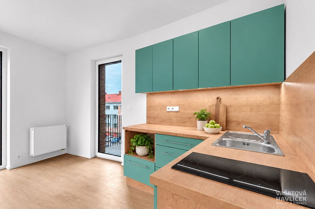 Pronájem bytu 1+kk 26 m², Hradec Králové – fotka 1 z 3