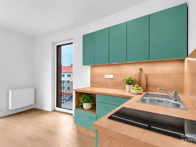 Pronájem bytu 1+kk 26 m², Hradec Králové – náhled fotky 1