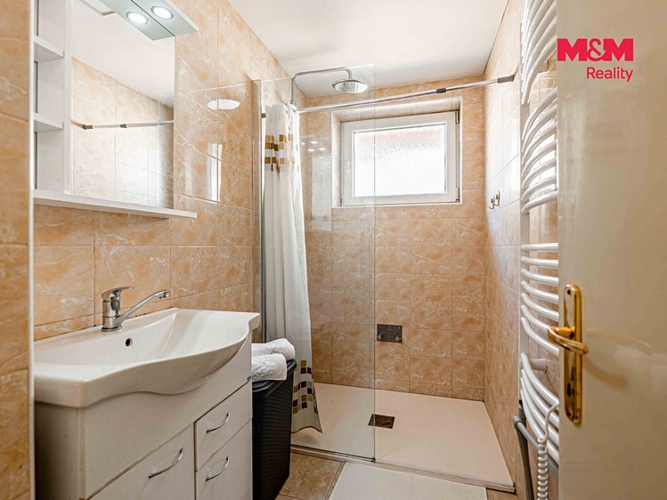 Prodej domu, 80 m² (6 z 30)