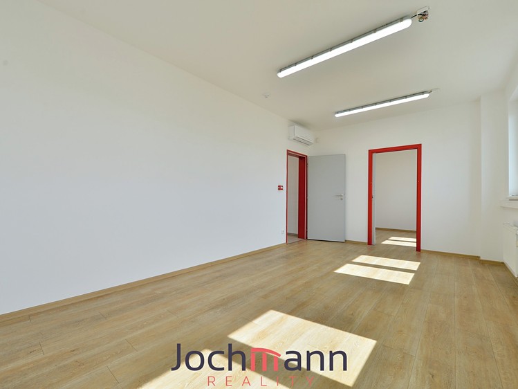 Pronájem komerčního prostoru, 2 660 m² (10 z 24)