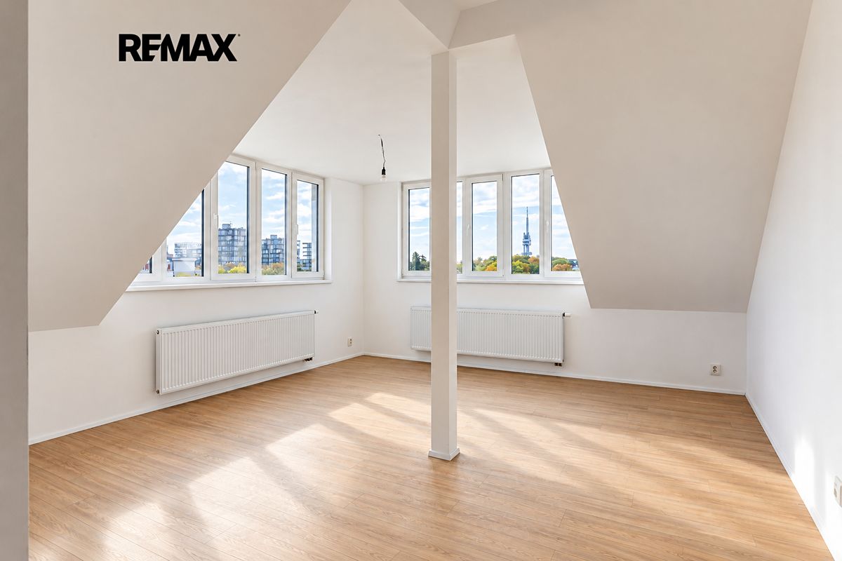 Prodej bytu 2+kk 47 m², Praha – fotka 1 z 3