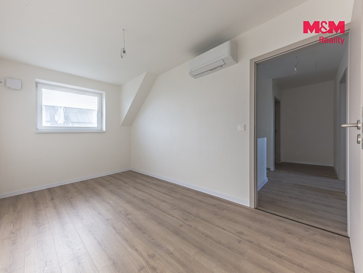 Квартира 4+kk в оренду, 102 м² (7 з 10)
