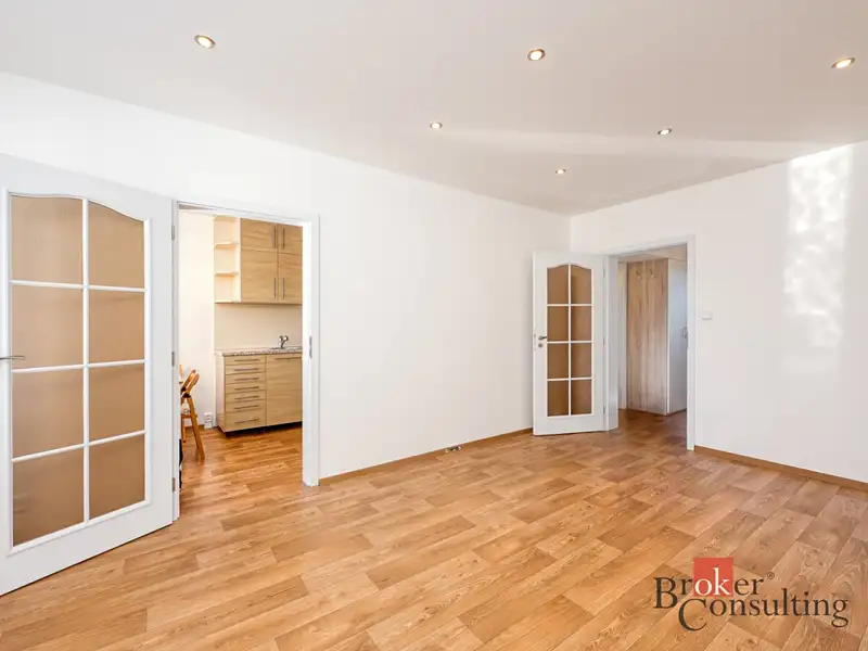 Prodej bytu 3+1 71 m², Praha – náhled fotky 3