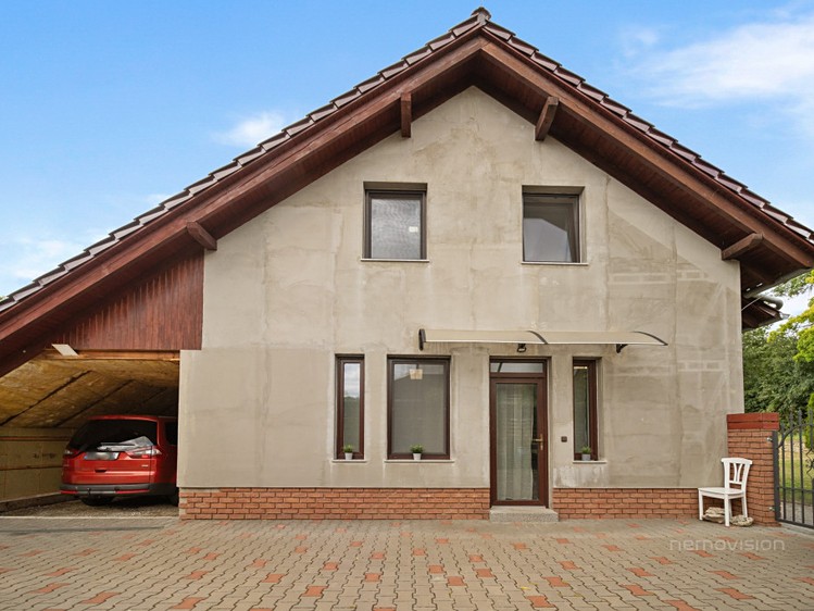 Haus zum Kauf, 143 m² (2 von 36)