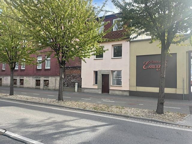 Prodej kanceláře 200 m², Břeclav – fotka 1 z 3