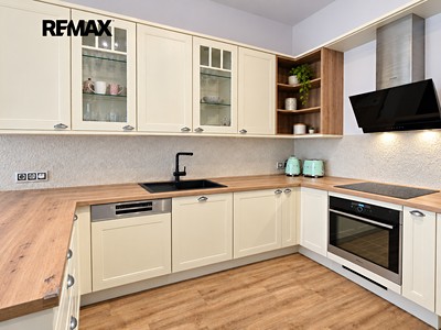 Квартира 2+1 на продаж, 76 м² (2 з 18)